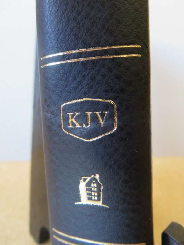 KJV MINISTER`S BIBLE.