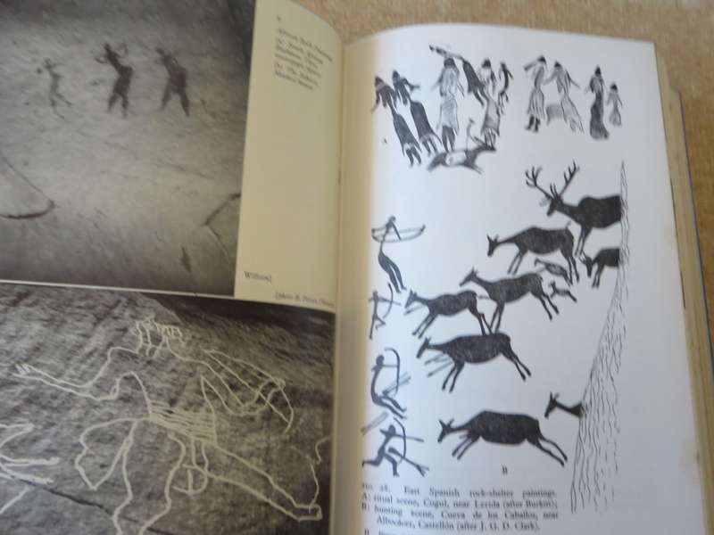 PREHISTORY AND THE BEGINNINGS OF CIVILIZATION. Jaquetta Hawkes. Sir Leonard Woolley. (Volume One)