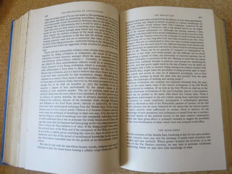 PREHISTORY AND THE BEGINNINGS OF CIVILIZATION. Jaquetta Hawkes. Sir Leonard Woolley. (Volume One)