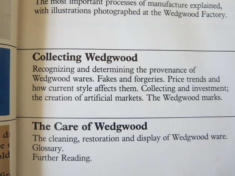 THE COLLECTOR`S WEDGWOOD  by Robin Reilly