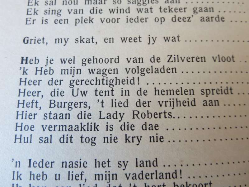 DIE GROOT AFRIKAANSE-HOLLANDSE LIEDERBUNDEL. Byeen versamel en gerangskik deur Joan van Niekerk  (P)