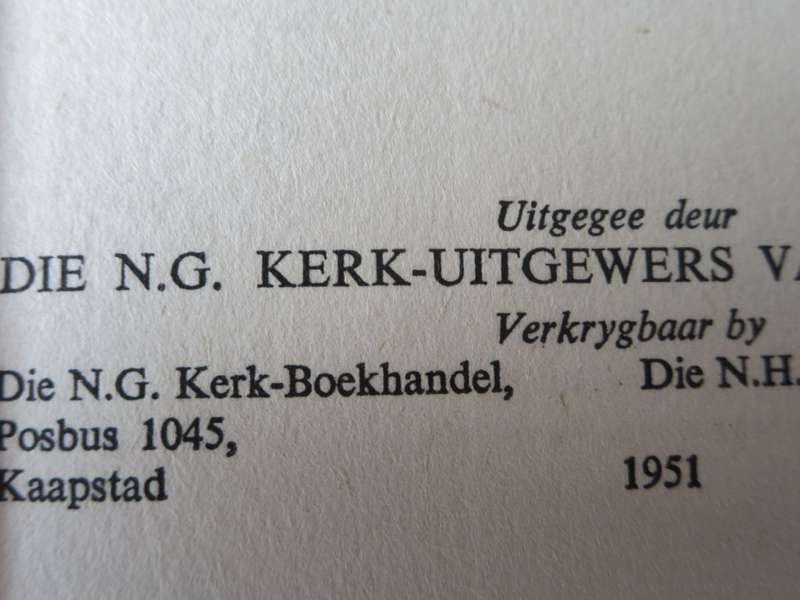 DIE TWEE VOLKSPILARE deur Dr. J.R. Albertyn. (Kerk en Volk-Reeks No.6)   (P)