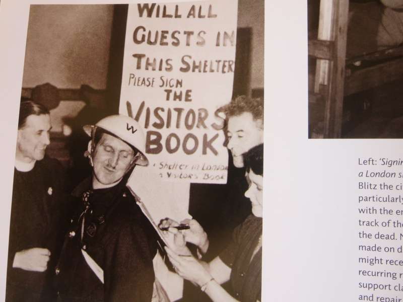 THE BLITZ ON BRITAIN. Day by Day - The headlines as they were made. Maureen Hill & James Alexander.