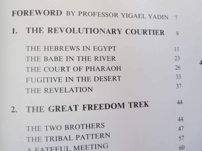 IN THE FOOTSTEPS OF MOSES. Moshe Pearlman.