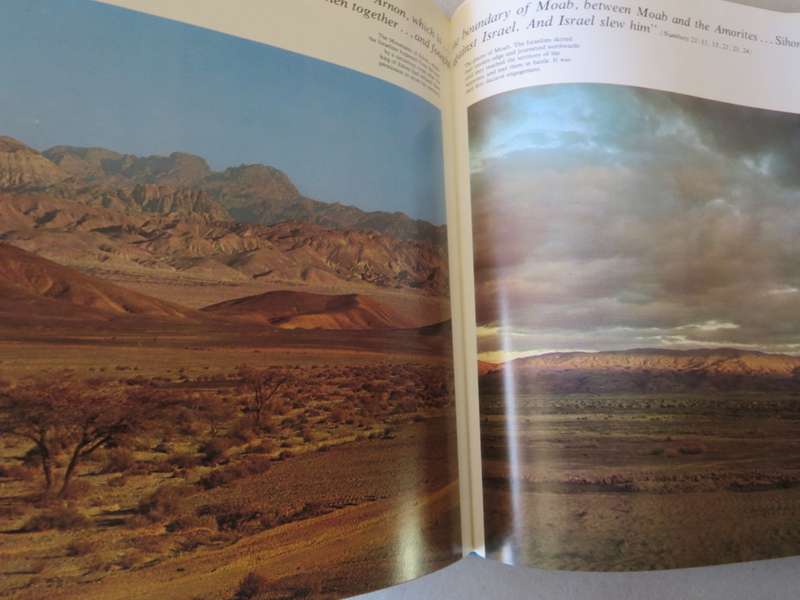 IN THE FOOTSTEPS OF MOSES. Moshe Pearlman.