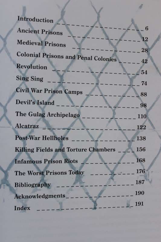 NOTORIOUS PRISONS. Scott Christianson.