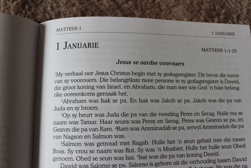 DIE EENJAAR-BOODSKAP MET OORDENKINGS. NUWE TESTAMENT. Jan van der Watt.
