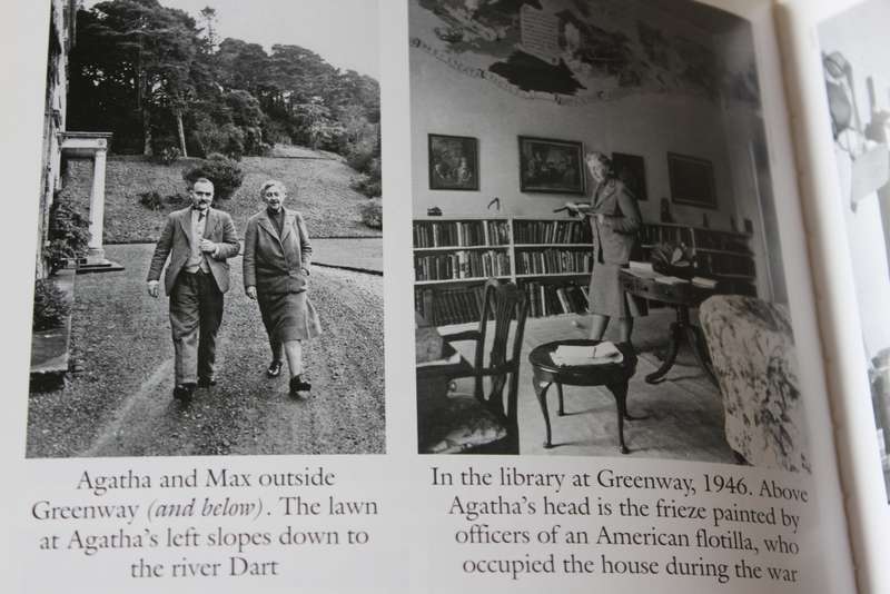 LAURA THOMPSON. AGATHA CHRISTIE. An English Mystery.