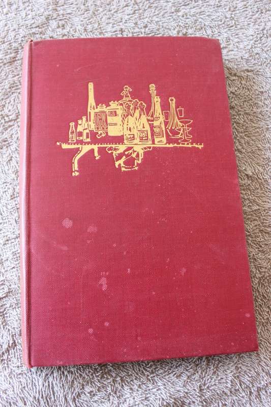 THE COMPLEAT IMBIBER  by Cyril Ray  Illustrations by Brian Keogh