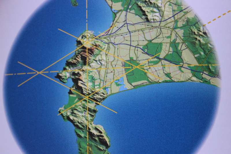 PATHWAYS OF THE SUN  Unveiling the Mysteries of Table Mountain and beyond  by Dean Liprint