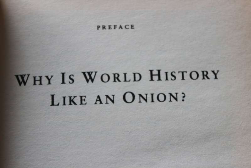 GUNS, GERMS AND STEEL. (A short history of everybody for the last 13,000 years) Jared Diamond.   (W)