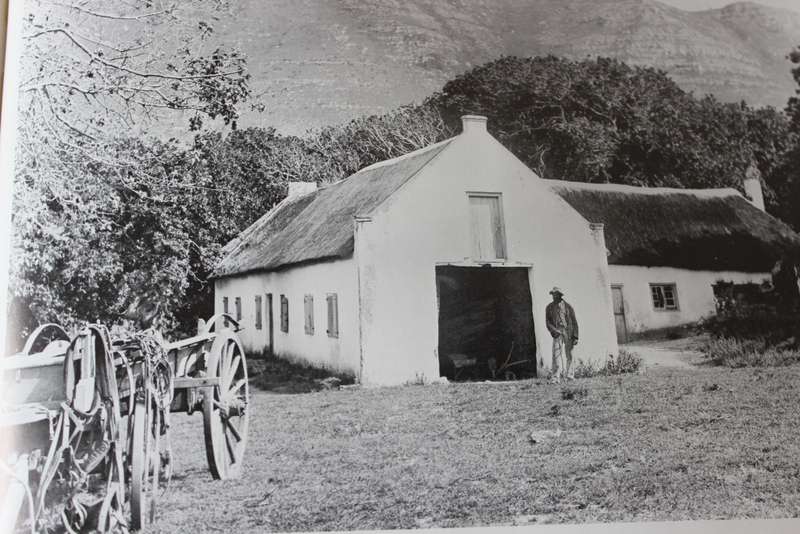 HANS FRANSEN. Architectural Beauty of the old Cape as seen by Arthur Elliott.    (W)