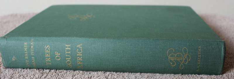 TREES OF SOUTH AFRICA by Eve Palmer and Norah Pitman.     (W)