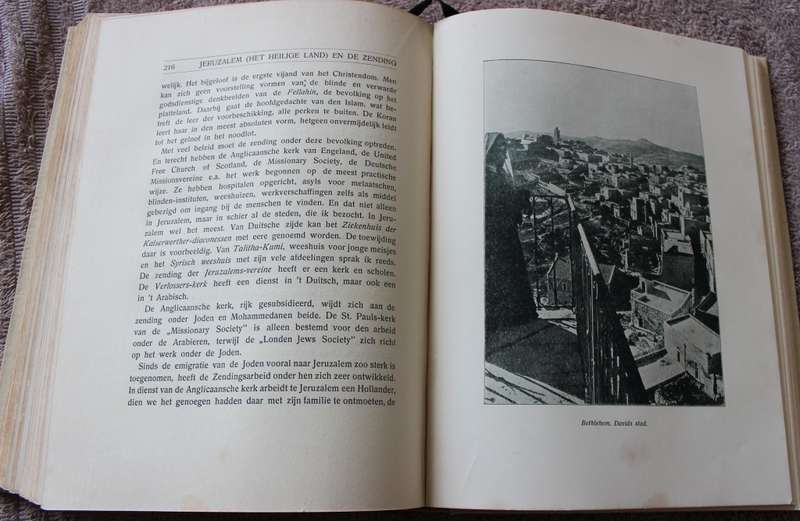 HET HEILGE LAND. Bezien in het Licht van Bijbel en Historie. Door Js. van der Linden.     (P)