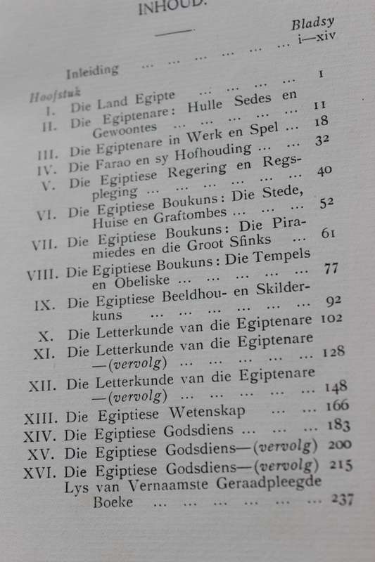 DIE LAND VAN DIE FARAO`S deur Hans Rompel.      (P)