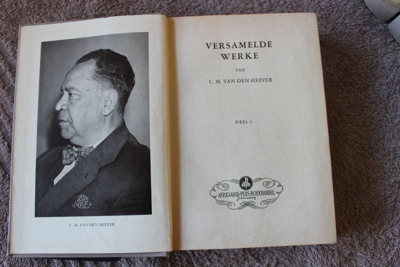 VERSAMELDE WERKE VAN C.M.VAN  DER HEEVER  8 VOLUMES PLUS GEDENKBOEK