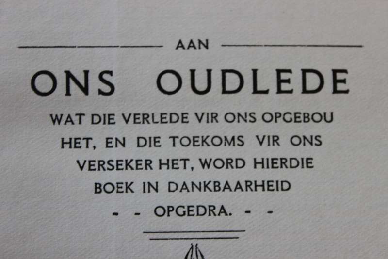 NA VYFTIG JAAR. Gedenkboek van die Unie-Debatsvereniging Stellenbosch. 1876-1926.   (P)