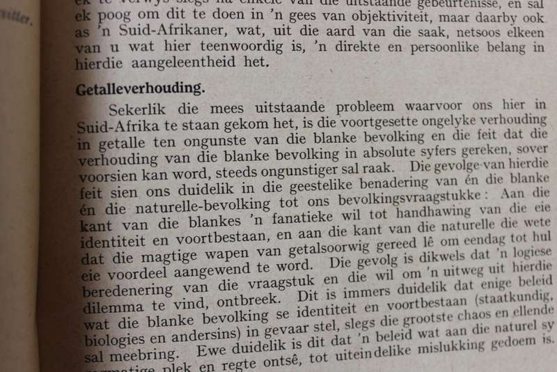DIE NATUREL IN DIE SUID-AFRIKAANSE NYWERHEIDSLEWE. (Referate Tweede Jaarvergadering 1951. SABRA) (P)