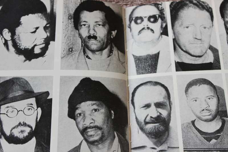 RIVONIA - MASKER AF! Lauriz Strydom. (Mandela, Sisulu, Kathrada)   (P)