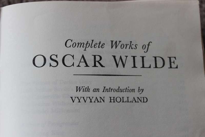 THE COMPLETE WORKS OF WILLIAM SHAKESPEARE  General Editor: J. B. Foreman)