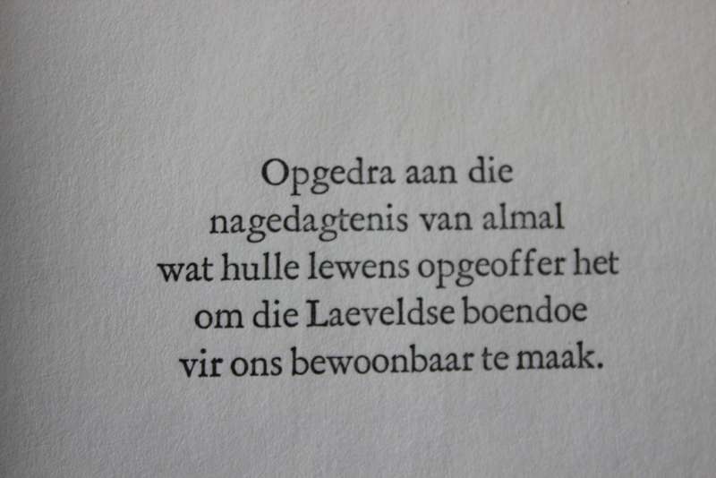 DIE TRANSVAALSE LAEVELD : Kamee van `n kontrei  Redakteur: Chris Barnard