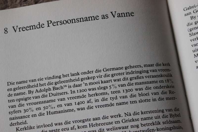 FAMILIES, FAMILIE-NAME EN FAMILIE-WAPENS  deur J. A. Heese, G. S. Nienabear en C. Pama