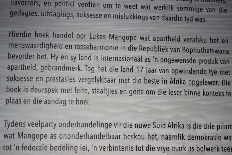 VERTELLINGS UIT DIE VERGETELHEID  Opkoms en val van Bophuthatswana 1977-1994  deur Danie Schoeman