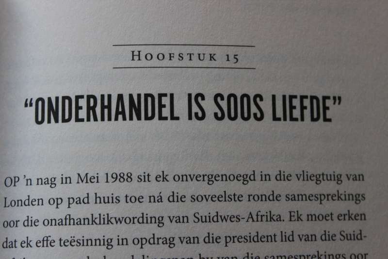 NIËL BARNARD. GEHEIME REVOLUSIE. Memoires van `n Spioenbaas.   (P)