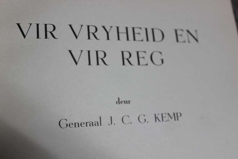 VIR VRYHEID EN VIR REG  Ons Geskiedenis-Serie  deur Dr. Gustav S. Preller