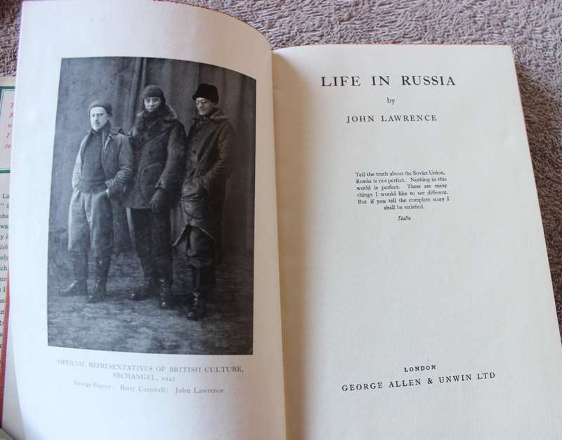 LIFE IN RUSSIA by John Lawrence. (WWII years)   (P)