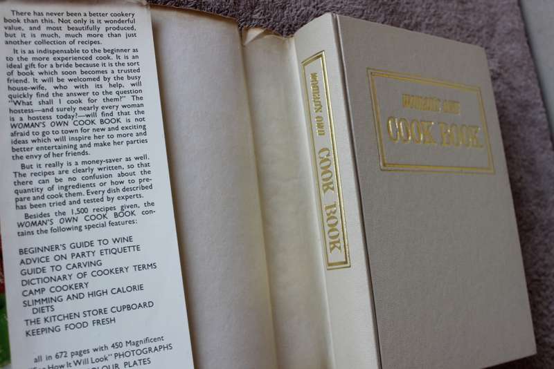 WOMAN`S OWN COOK BOOK  Published 1965 by George Newnes Ltd.