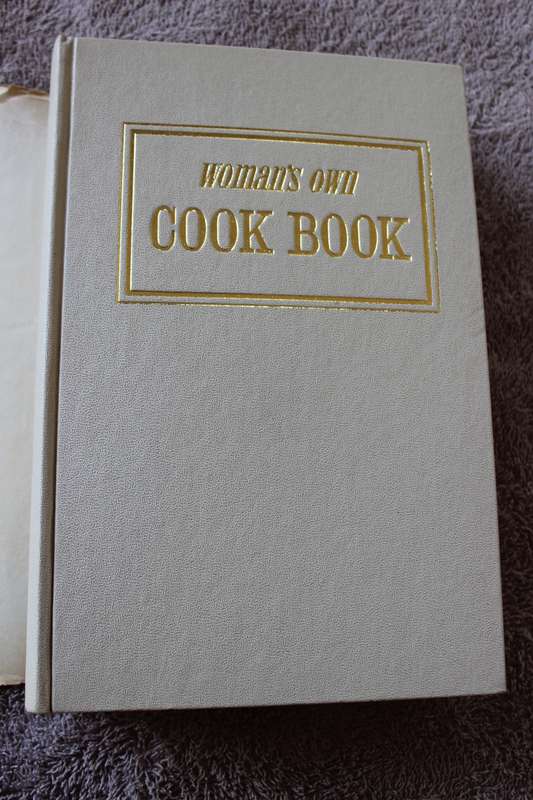 WOMAN`S OWN COOK BOOK  Published 1965 by George Newnes Ltd.