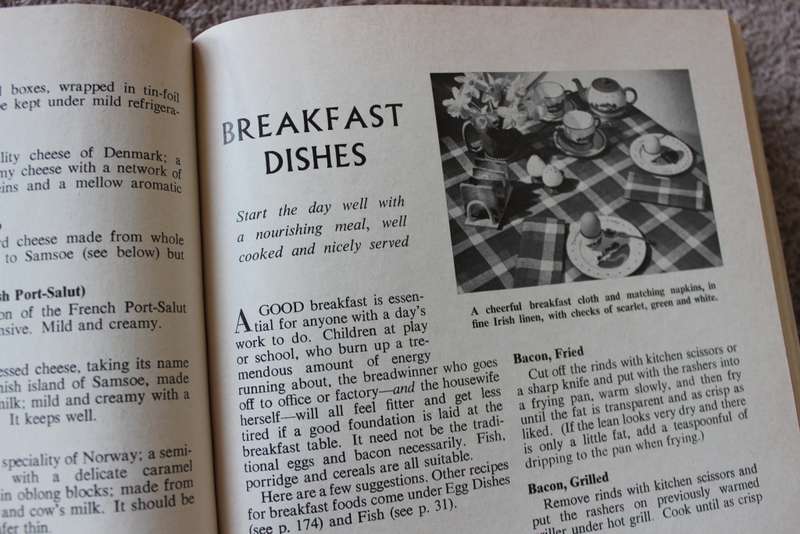 WOMAN`S OWN COOK BOOK  Published 1965 by George Newnes Ltd.