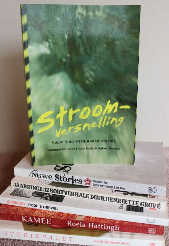 SES BUNDELS KORTVERHALE. Stroomversnelling, Nuwe Stories, Jaarringe, Keerpunt, Kamee, Storie-Palet.