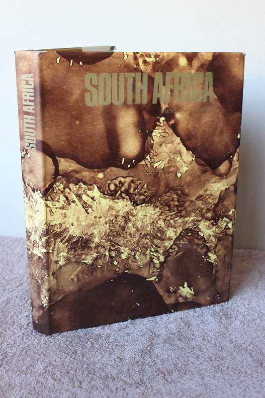 SOUTH AFRICA LAND OF CHALLENGE  by Maurice Tyack