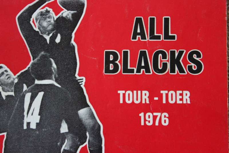 S. A. RUGBY YEARBOOK / JAARBOEK  All Blacks Tour / Toer 1976