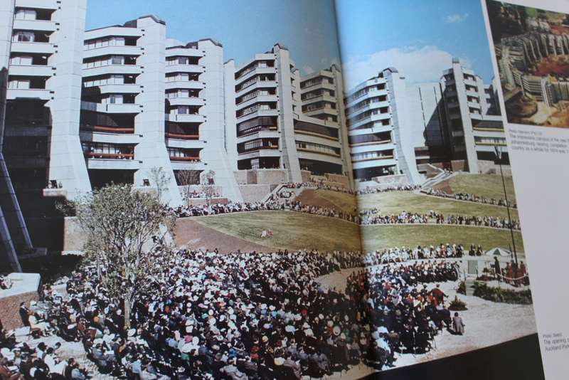 SOUTH AFRICA: A VISUAL HISTORY 1975  First edition, First Print 1976