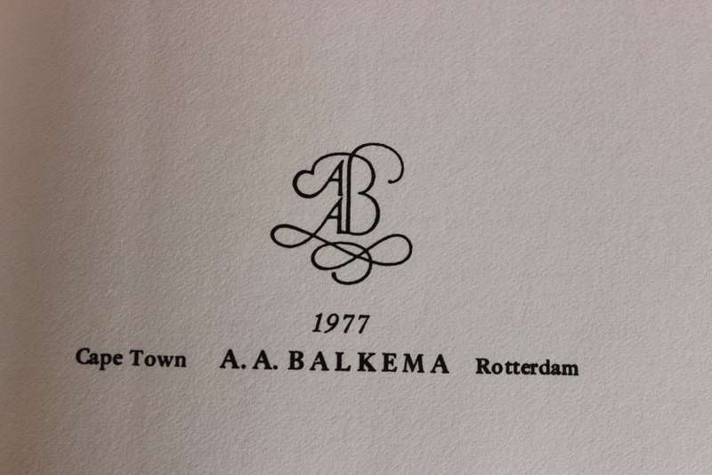 THE SOUTH AFRICAN WINE DICTIONARY. E.H. Bolsmann.   (W)