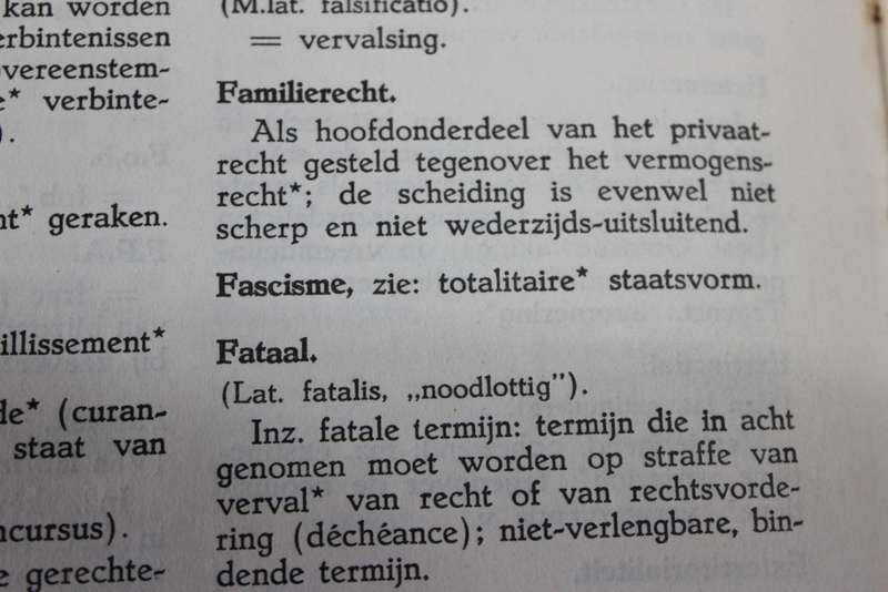 RECHTSGELEERD. Handwoordenboek door Mr. S.J. Fockema Andreae.   (W)