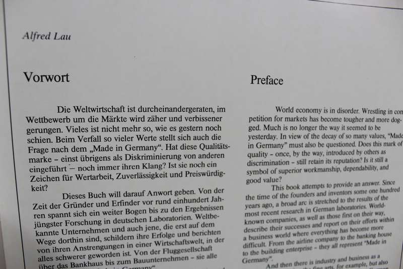 DIE WELT FRAGT NACH. A hallmark in world trade. Made in Germany. Alfred Lau.  (W)