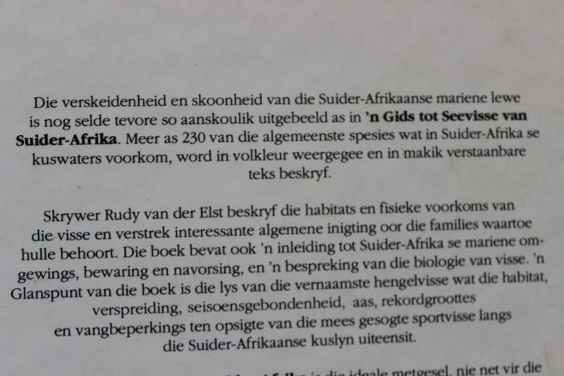 'N GIDS TOT SEEVISSE VAN SUIDER-AFRIKA. Rudy van der Elst. Fotografie deur Dennis King.   (P)