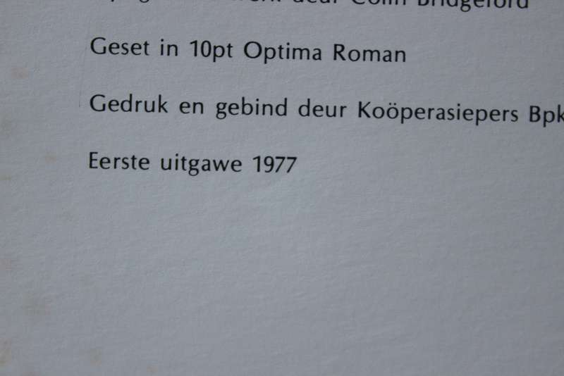 KRONIEKE VAN 'N KERK. Piet Meiring. (Die NGK as instelling in Afrikaner-volkslewe)