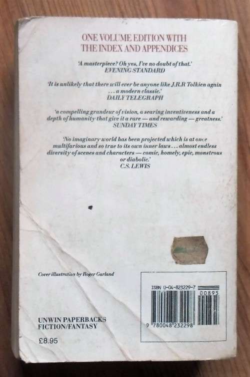 THE LORD OF THE RINGS (Single volume) by J R R Tolkien