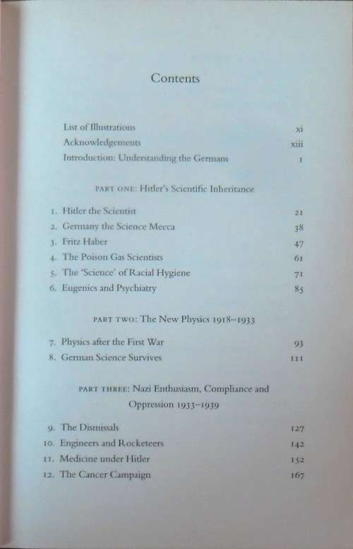 HITLER'S SCIENTISTS - SCIENCE, WAR AND THE DEVIL'S PACT by John Cornwell.R435