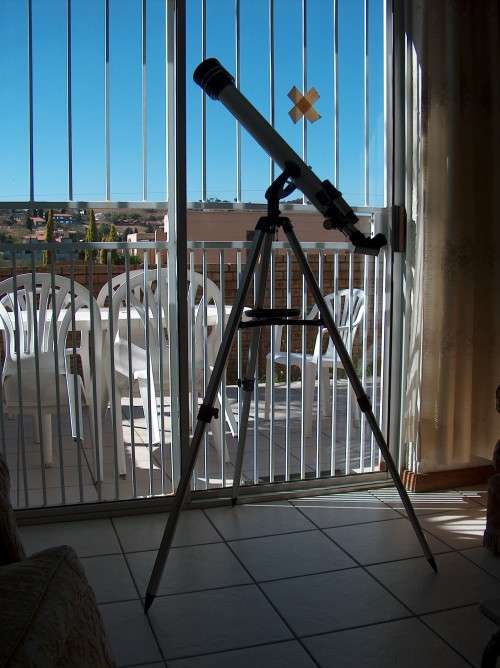ASTRONOMICAL TELESCOPE MODEL STAR 70060
