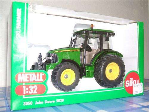Siku John Deere 5820- Die Cast Scale 1:32