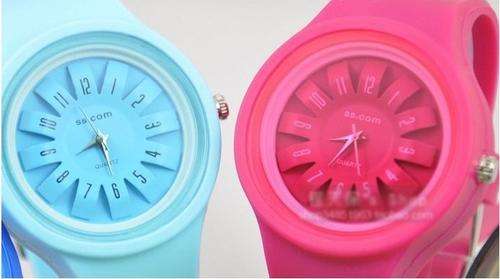 NEW ****SILICONE JELLY WATCH ****** NEW DISGEN***LOVELY COLOUR