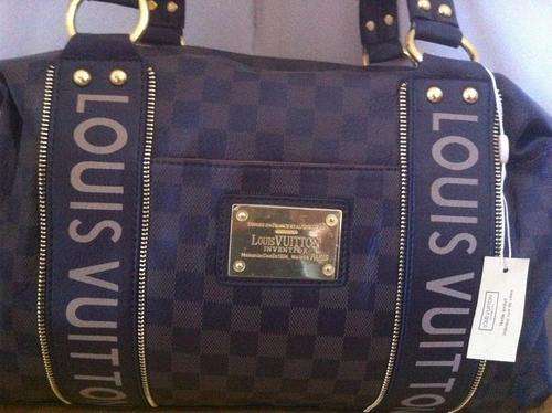 BRAND NEW LOUIS VUITTON HANDBAG NEW COLLECTION