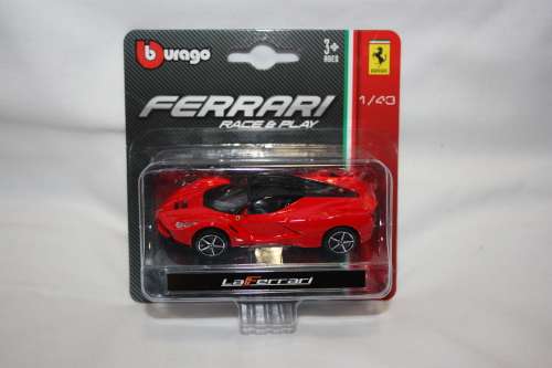 Bburago 1:43 Scale Ferrari LaFerrari Race & Play Die Cast Model