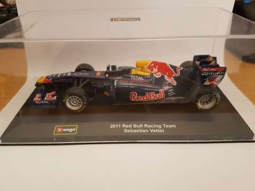 Red Bull RB7 F1 Racing Team 2011 #1 Sebastian Vettel World Champion